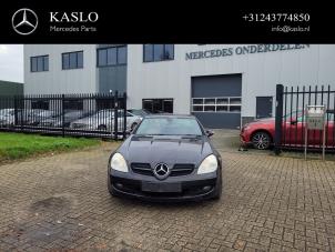 Used Bonnet Mercedes SLK (R171) 1.8 200 K 16V Price € 500,00 Margin scheme offered by kaslo auto parts