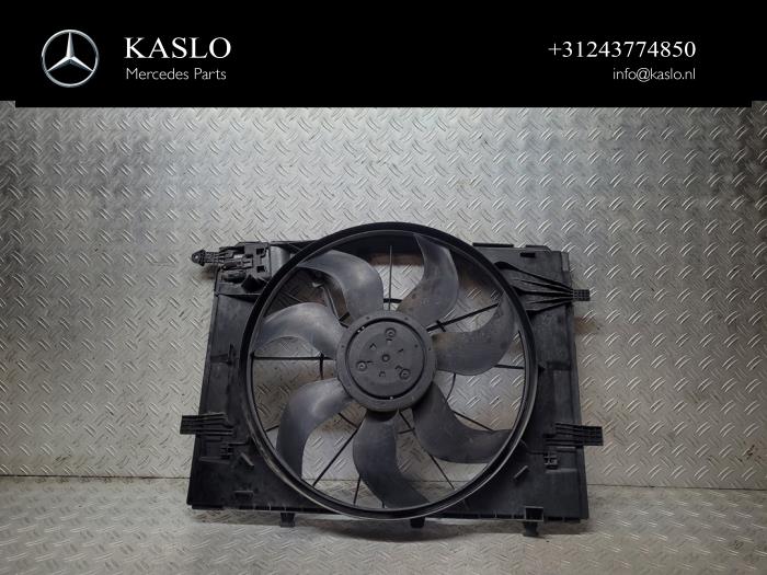 Gebrauchte Kühlerventilator Mercedes C (W205) C-200 2.0 CGI 16V Preis € 125,00 Margenregelung angeboten von kaslo auto parts