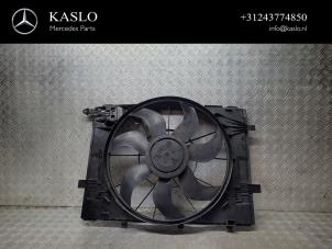 Used Radiator fan Mercedes C (W205) C-200 2.0 CGI 16V Price € 250,00 Margin scheme offered by kaslo auto parts