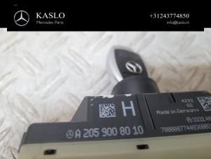 Ignition lock + computer from a Mercedes-Benz C (W205) C-220 2.2 CDI BlueTEC, C-220 d 16V 2015