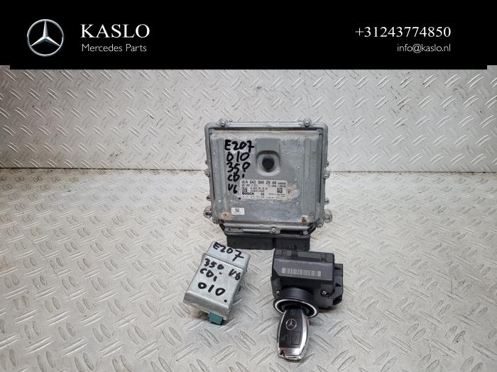 Used Ignition lock + computer Mercedes E (C207) E-350 CDI V6 24V Price € 350,00 Margin scheme offered by kaslo auto parts