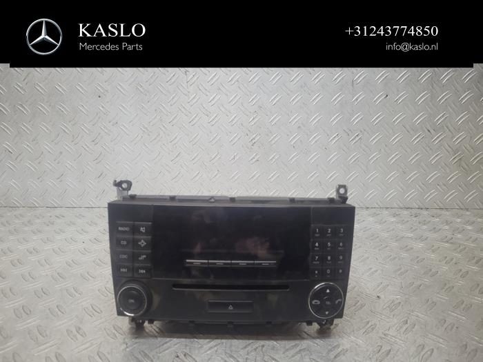 Używane Panel obslugi radia Mercedes CLC (C203) Cena € 125,00 Procedura marży oferowane przez kaslo auto parts