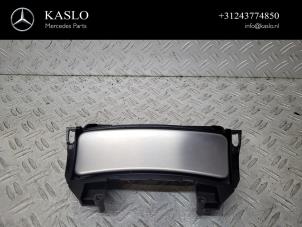 Used Front ashtray Mercedes SLK (R172) 1.8 200 16V BlueEFFICIENCY Price € 50,00 Margin scheme offered by kaslo auto parts