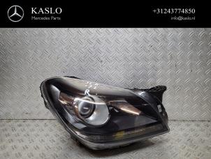 Used Headlight, right Mercedes SLK (R172) 1.8 200 16V BlueEFFICIENCY Price € 250,00 Margin scheme offered by kaslo auto parts