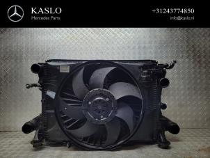 Used Radiator fan Mercedes SLK (R172) 1.8 200 16V BlueEFFICIENCY Price € 250,00 Margin scheme offered by kaslo auto parts