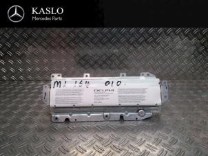 Used Knee airbag Mercedes ML II (164/4JG) 3.0 ML-350 CDI BlueTec 4-Matic V6 24V Price € 75,00 Margin scheme offered by kaslo auto parts
