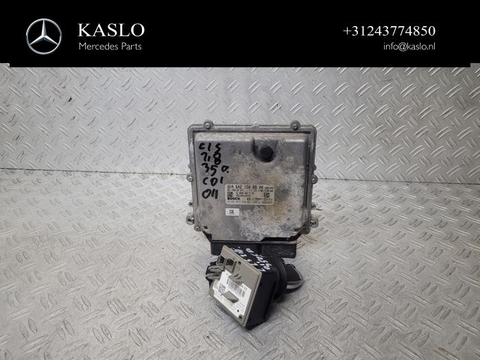 Used Ignition lock + computer Mercedes CLS (C218) 350 CDI BlueEfficiency 3.0 V6 24V Price € 300,00 Margin scheme offered by kaslo auto parts