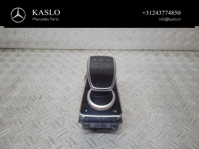 Używane Przycisk I-Drive Mercedes C (W205) C-350 e 2.0 16V Cena € 70,00 Procedura marży oferowane przez kaslo auto parts