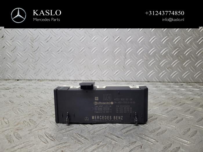 Używane Modul silnika tylnej klapy Mercedes C (W205) C-350 e 2.0 16V Cena € 75,00 Procedura marży oferowane przez kaslo auto parts