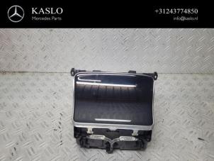 Used Storage compartment Mercedes C (W205) C-350 e 2.0 16V Price € 50,00 Margin scheme offered by kaslo auto parts