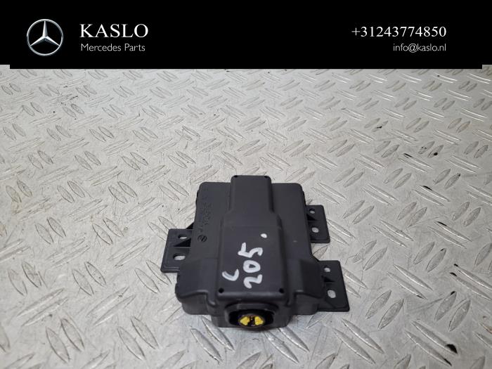 Używane Modul (rózne) Mercedes C (W205) C-350 e 2.0 16V Cena € 50,00 Procedura marży oferowane przez kaslo auto parts