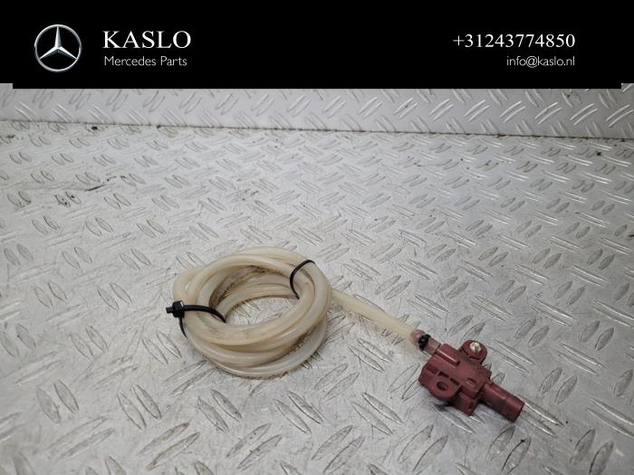 Gebrauchte Airbag Sensor Mercedes C (W205) C-350 e 2.0 16V Preis € 25,00 Margenregelung angeboten von kaslo auto parts