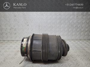 Used Air spring Mercedes C (W205) C-350 e 2.0 16V Price € 250,00 Margin scheme offered by kaslo auto parts