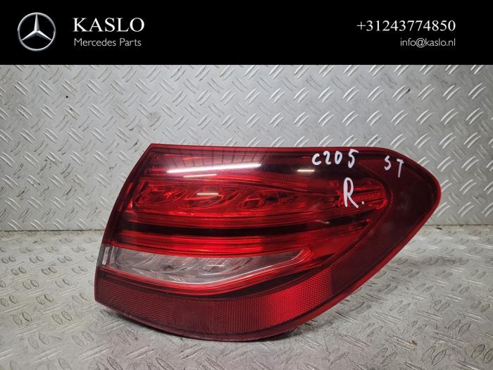 Taillight, right from a Mercedes-Benz C Estate (S205) C-300 CDI BlueTEC HYBRID, C-300 h 2.2 16V 2015