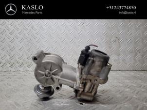 Used High pressure pump Mercedes C (W204) 1.8 C-180 CGI 16V Price € 200,00 Margin scheme offered by kaslo auto parts