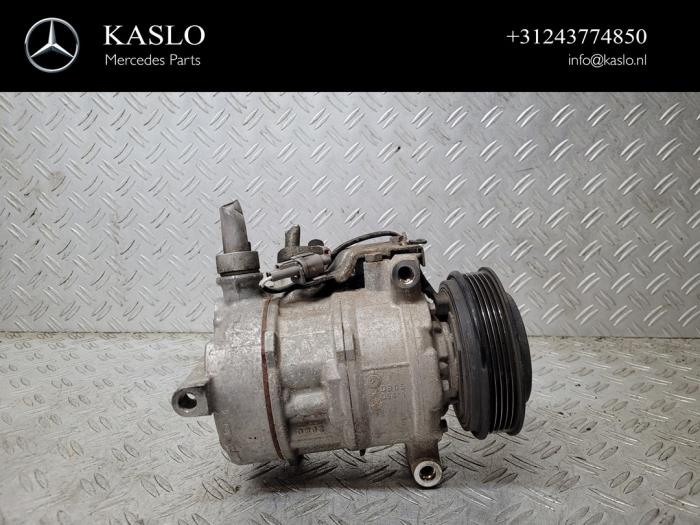Air conditioning pump from a Mercedes-Benz B (W246,242) 1.6 B-180 BlueEFFICIENCY Turbo 16V 2018