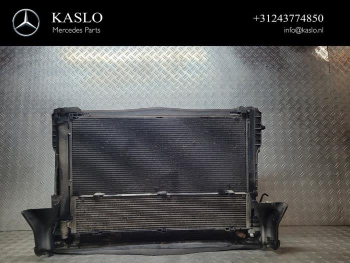 Cooling set from a Mercedes-Benz C (W205) C-350 e 2.0 16V 2016