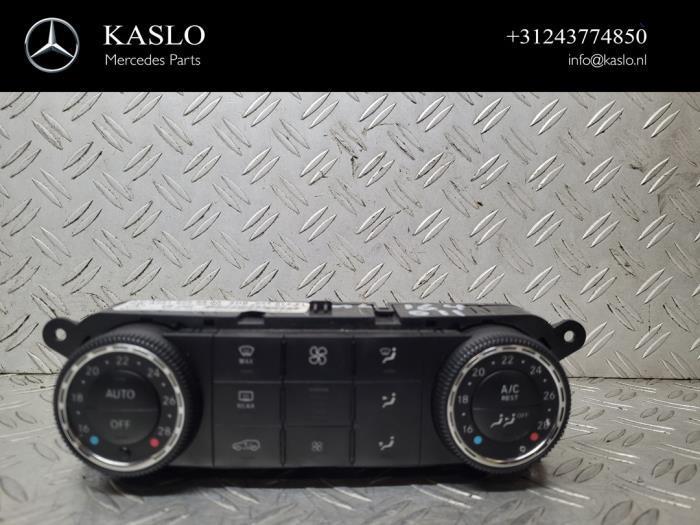 Heater control panel from a Mercedes-Benz ML II (164/4JG) 3.0 ML-300 CDI 4-Matic V6 24V 2010