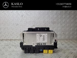 Used Fuse box Mercedes SL (R230) 5.0 SL-500 V8 24V Price € 150,00 Margin scheme offered by kaslo auto parts