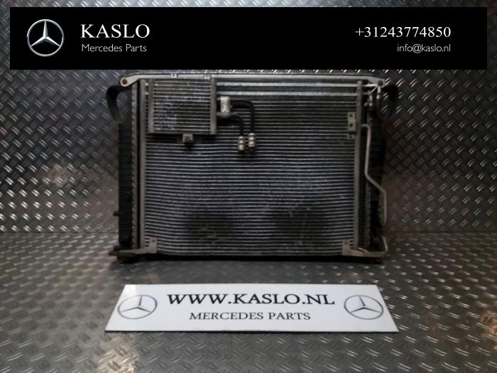 Usagé Radiateur Mercedes SL (R230) 5.0 SL-500 V8 24V Prix € 150,00 Règlement à la marge proposé par kaslo auto parts