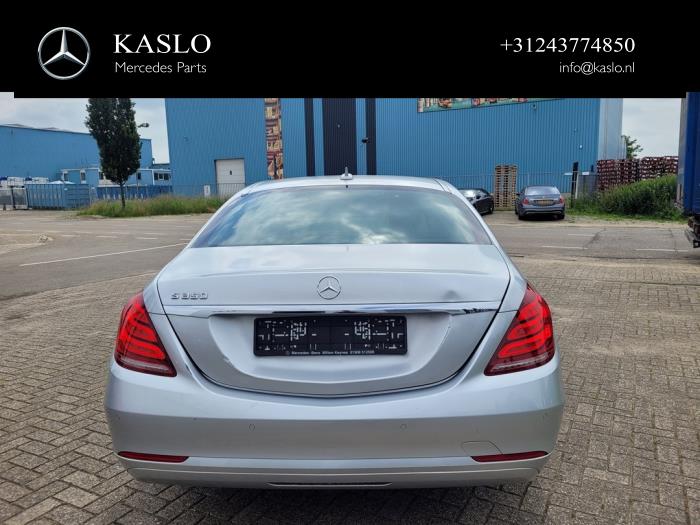 Używane Tylna klapa Mercedes S (222.0/222.1) 3.0 S-350 BlueTEC, S-350d 24V Cena € 500,00 Procedura marży oferowane przez kaslo auto parts