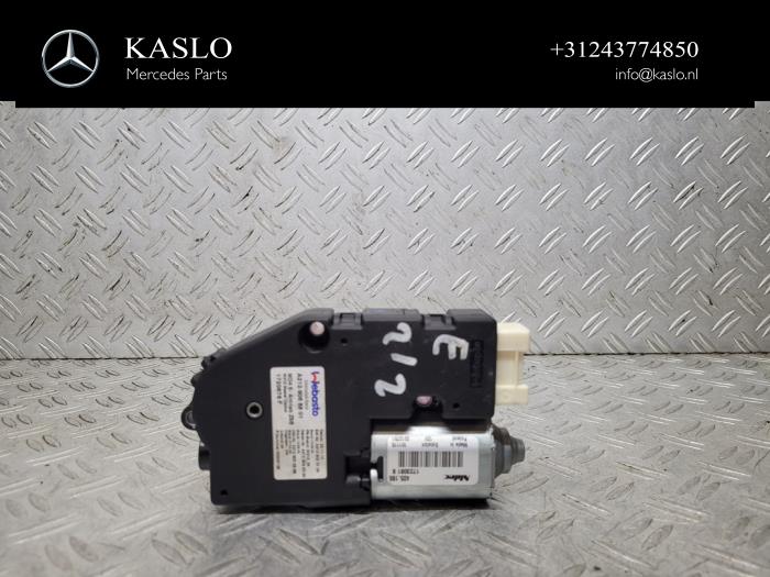 Używane Silnik szyberdachu Mercedes E (W212) E-250 CDI 16V BlueEfficiency Cena € 100,00 Procedura marży oferowane przez kaslo auto parts