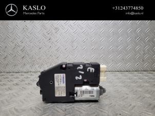 Usados Motor de techo deslizante Mercedes E (W212) E-250 CDI 16V BlueEfficiency Precio € 100,00 Norma de margen ofrecido por kaslo auto parts
