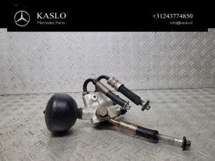 Begagnade Nivåkontrollventil Mercedes SL (R230) 5.0 SL-500 V8 24V Pris € 250,00 Marginaltabell erbjuds av kaslo auto parts