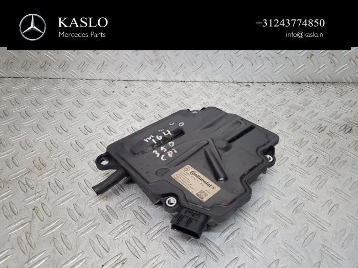 Used Automatic gearbox computer Mercedes ML II (164/4JG) 3.0 ML-350 CDI BlueTec 4-Matic V6 24V Price € 300,00 Margin scheme offered by kaslo auto parts