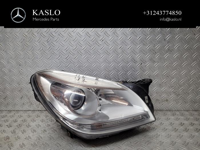Używane Reflektor prawy Mercedes SLK (R172) 1.8 200 16V BlueEFFICIENCY Cena € 150,00 Procedura marży oferowane przez kaslo auto parts