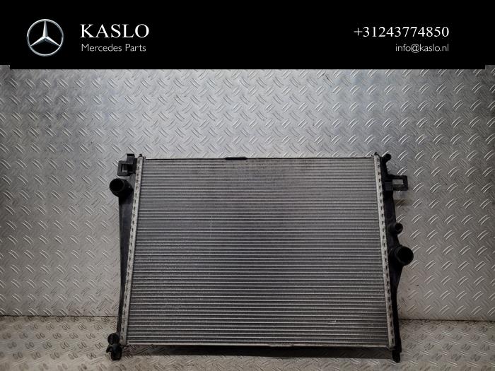 Usagé Radiateur Mercedes C (W205) C-200 1.6 CDI BlueTEC, C-200 d 16V Prix € 200,00 Règlement à la marge proposé par kaslo auto parts