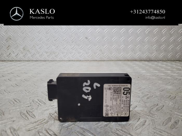 Usados Sensor de radar Mercedes C (W205) C-220 2.2 CDI BlueTEC, C-220 d 16V Precio € 250,00 Norma de margen ofrecido por kaslo auto parts