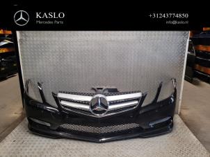 Usados Parachoques Mercedes E (R207) E-250 CDI,d 16V BlueEfficiency, BlueTEC Precio € 750,00 Norma de margen ofrecido por kaslo auto parts