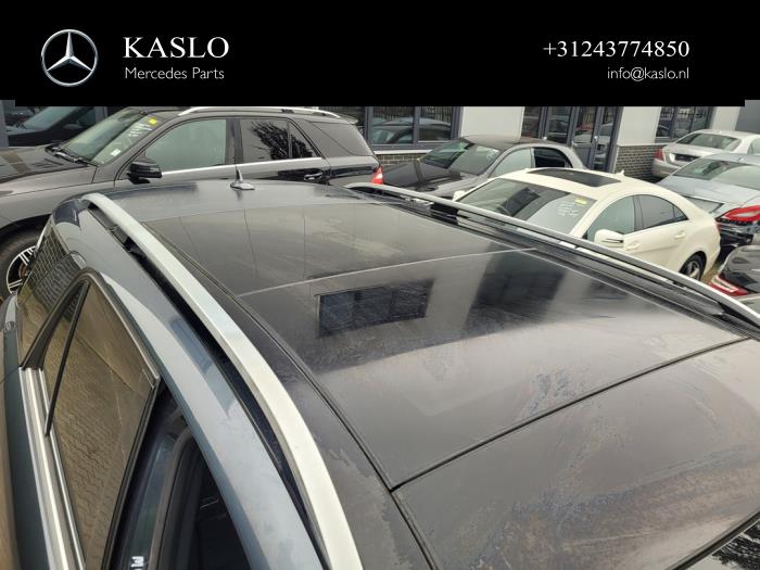 Używane Dach panoramiczny Mercedes ML III (166) 3.0 ML-350 BlueTEC V6 24V 4-Matic Cena € 1.000,00 Procedura marży oferowane przez kaslo auto parts