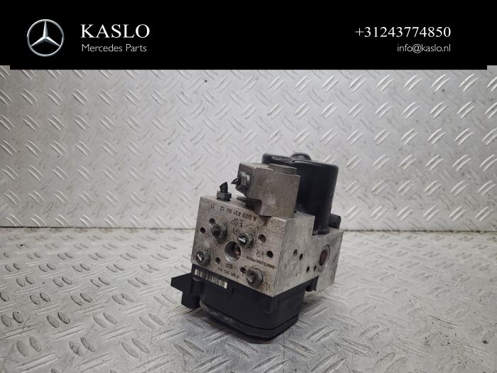 Usagé Bloc ABS Mercedes S (W220) 3.2 S-320 18V Prix € 75,00 Règlement à la marge proposé par kaslo auto parts