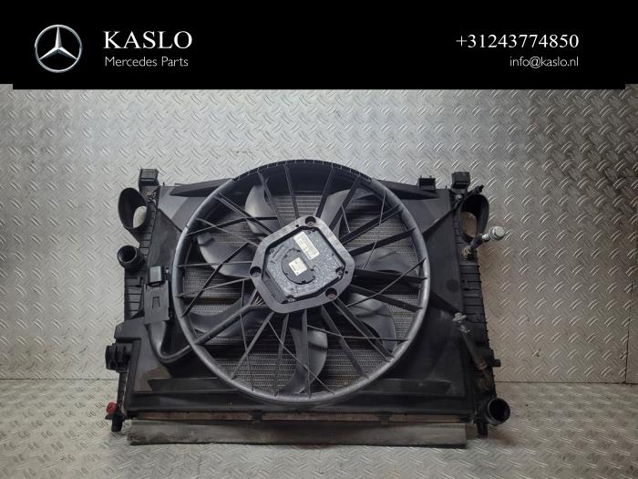 Gebrauchte Kühlerventilator Mercedes SL (R230) 5.0 SL-500 V8 24V Preis € 200,00 Margenregelung angeboten von kaslo auto parts