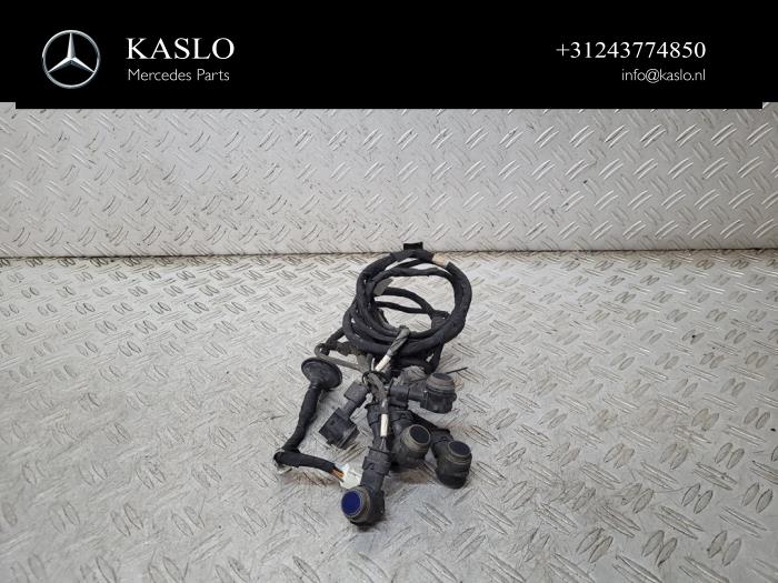 Gebrauchte PDC Sensor Set Mercedes C (W205) C-350 e 2.0 16V Preis € 200,00 Margenregelung angeboten von kaslo auto parts