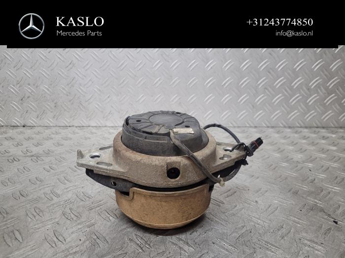 Used Engine mount Mercedes ML III (166) 3.0 ML-350 BlueTEC V6 24V 4-Matic Price € 75,00 Margin scheme offered by kaslo auto parts