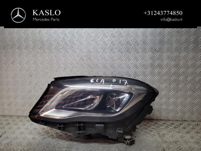 Używane Reflektor lewy Mercedes GLA (156.9) 1.8 200 CDI, d 16V Cena € 750,00 Procedura marży oferowane przez kaslo auto parts