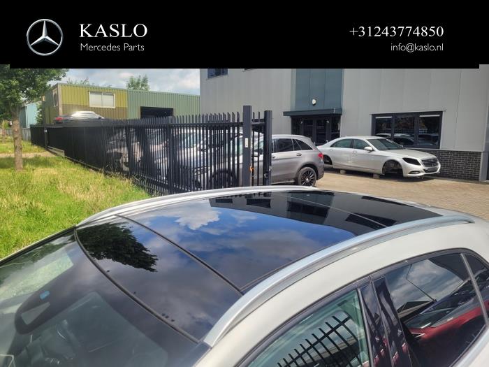 Używane Dach panoramiczny Mercedes GLA (156.9) 1.8 200 CDI, d 16V Cena € 1.000,00 Procedura marży oferowane przez kaslo auto parts