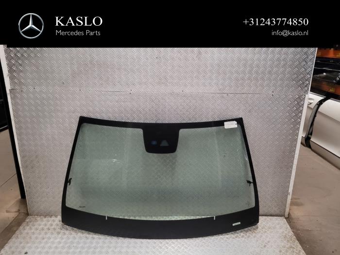 Begagnade Framruta Mercedes E (R238) E-220d 2.0 Turbo 16V Pris € 500,00 Marginaltabell erbjuds av kaslo auto parts