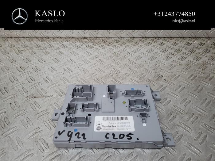 Używane Modul Comfort Mercedes C (W205) C-350 e 2.0 16V Cena € 50,00 Procedura marży oferowane przez kaslo auto parts