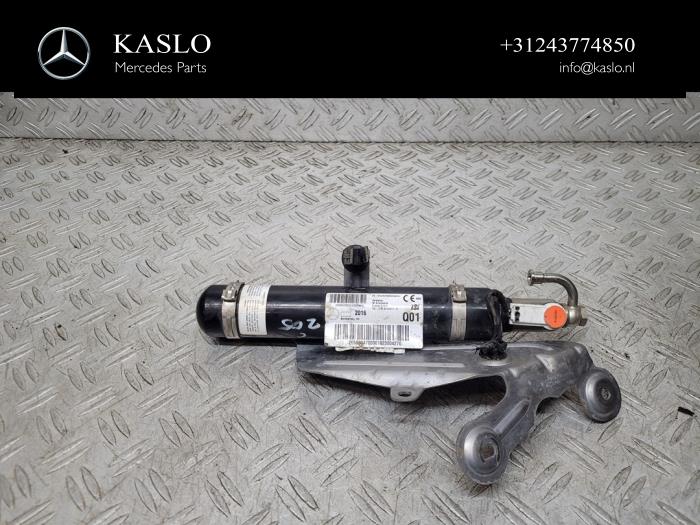 Używane Generator gazu Mercedes C Estate (S205) C-350 e 2.0 16V Cena € 100,00 Procedura marży oferowane przez kaslo auto parts