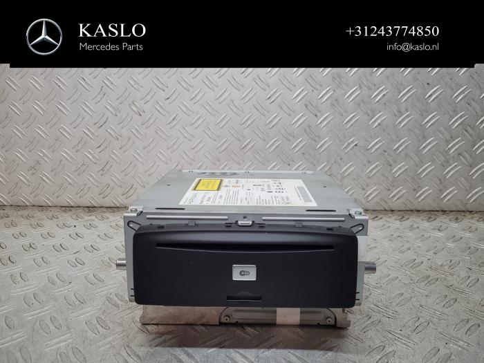 Gebrauchte Navigation Modul Mercedes S (222.0/222.1) 3.5 S-400 Hybrid 24V Preis € 750,00 Margenregelung angeboten von kaslo auto parts