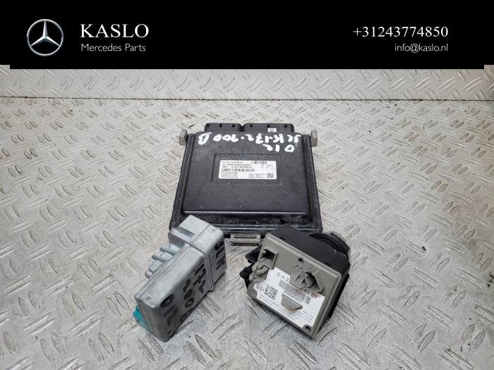 Used Ignition lock + computer Mercedes SLK (R172) 1.8 200 16V BlueEFFICIENCY Price € 300,00 Margin scheme offered by kaslo auto parts