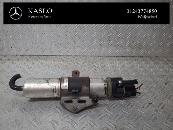 Gebrauchte Kraftstofffilter Mercedes C (W205) C-200 1.6 CDI BlueTEC, C-200 d 16V Preis € 50,00 Margenregelung angeboten von kaslo auto parts
