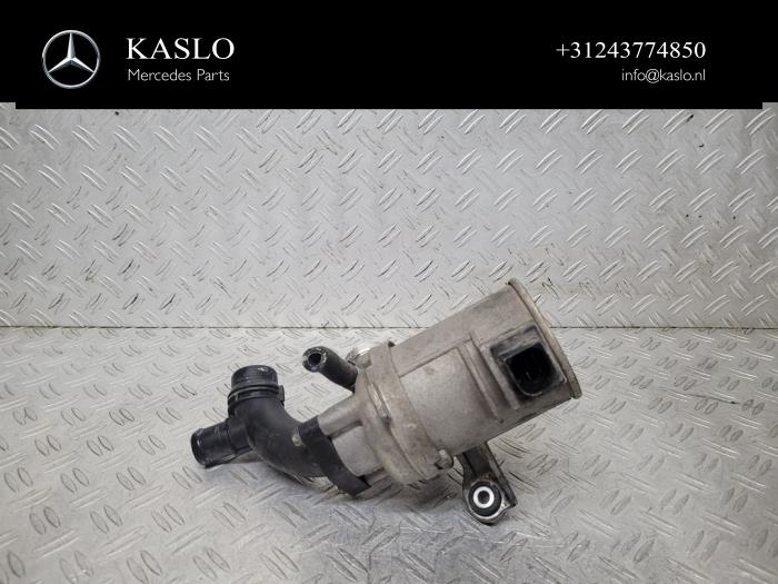 Begagnade Vattenpump Mercedes C Estate (S205) C-350 e 2.0 16V Pris € 150,00 Marginaltabell erbjuds av kaslo auto parts
