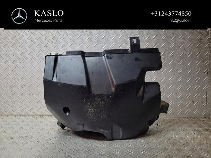Używane Subwoofer Mercedes SL (R230) 5.0 SL-500 V8 24V Cena € 100,00 Procedura marży oferowane przez kaslo auto parts