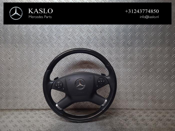 Używane Kierownica Mercedes E (W212) E-350 CDI BlueEfficiency 3.0 V6 24V Cena € 300,00 Procedura marży oferowane przez kaslo auto parts
