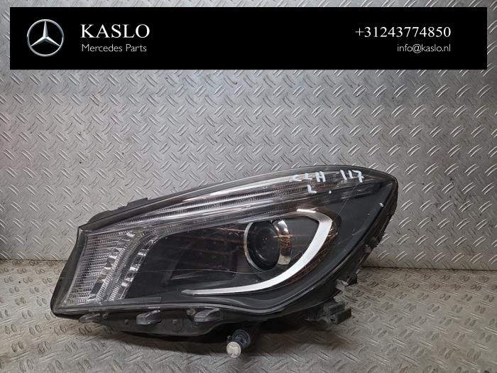 Używane Reflektor lewy Mercedes CLA (117.3) 2.2 CLA-220 CDI, 220 d 16V Cena € 600,00 Procedura marży oferowane przez kaslo auto parts